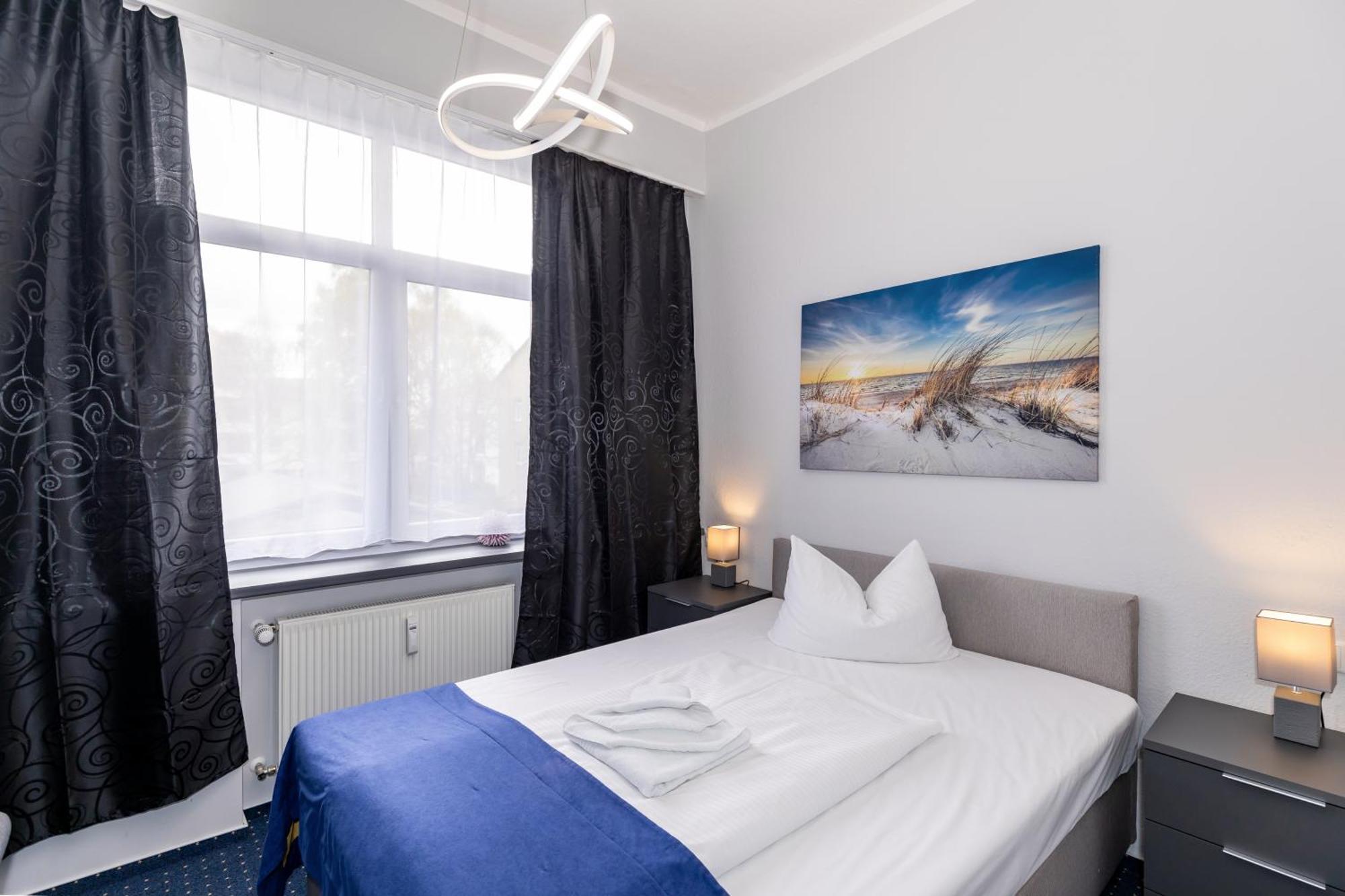 Hotel Zur Traube Kuehlungsborn Ngoại thất bức ảnh