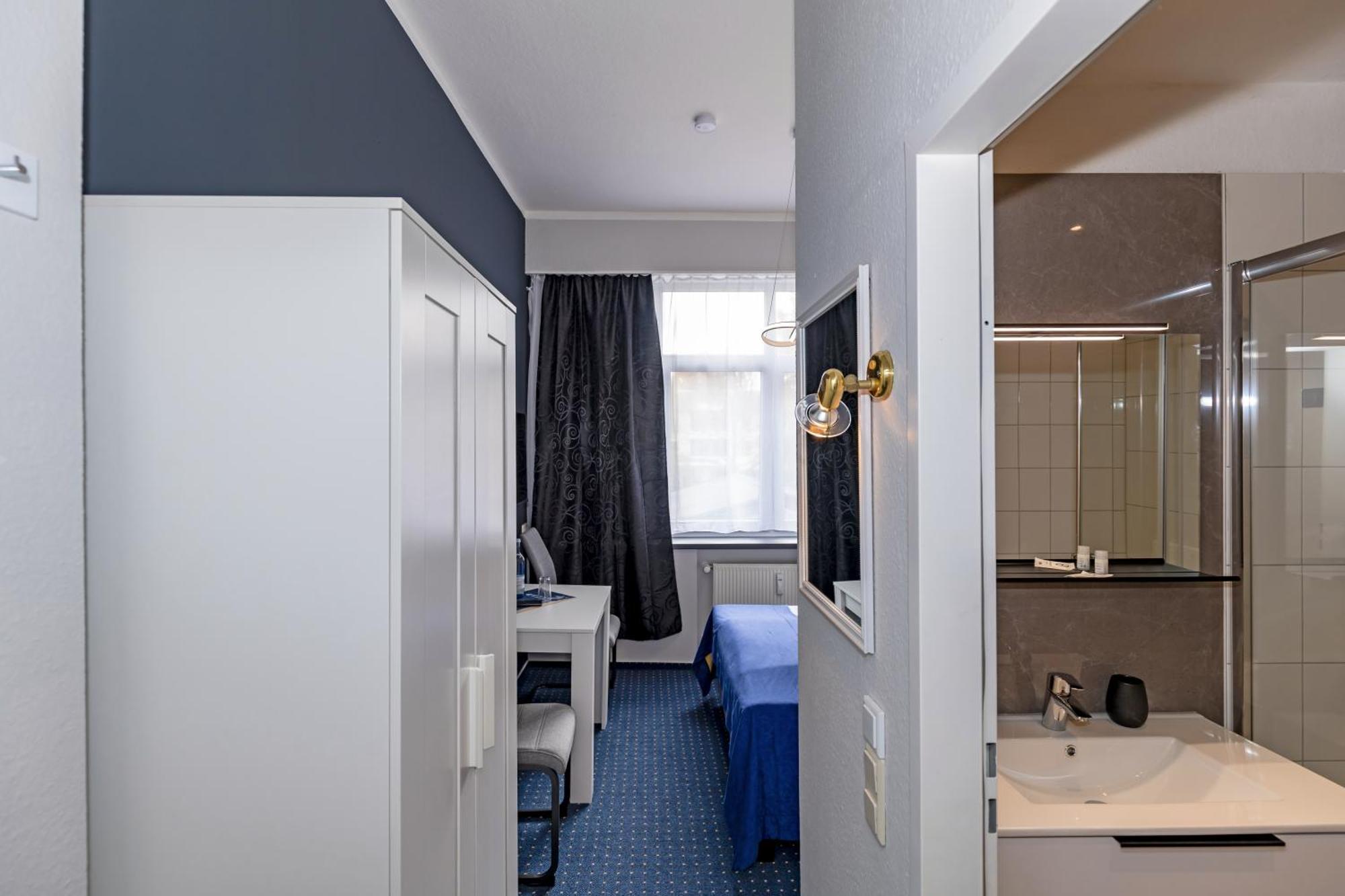 Hotel Zur Traube Kuehlungsborn Ngoại thất bức ảnh